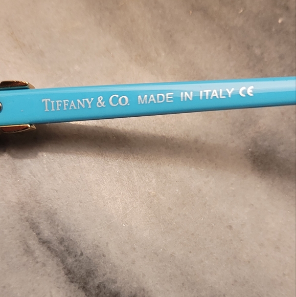 👄TIFFANY & COMPANY SUNGLASSES ✅ MADE IN ITALY BOX, CASE INCLUDED✅ - Picture 5 of 7